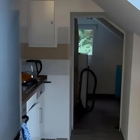 Eifelruhe 1 - Gemuetliche In - Fuer 5 Gaeste - Wlan, Kamin, Parkplatz - Perfekt Fuer Familien, Naturfreunde Und Monteure
