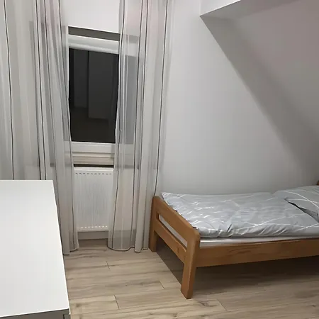 Eifelruhe 1 - Gemuetliche In - Fuer 5 Gaeste - Wlan, Kamin, Parkplatz - Perfekt Fuer Familien, Naturfreunde Und Monteure *